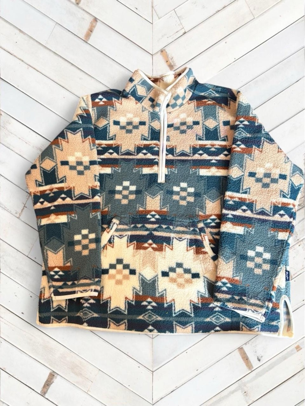 Wrangler Aztec Zip-Up Sherpa Pullover in Cream & Blue